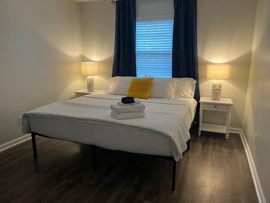 Quiet Relaxing Home - Close To Downtown & Beach 4Br-2Bt เพนซาโคลา ภายนอก รูปภาพ